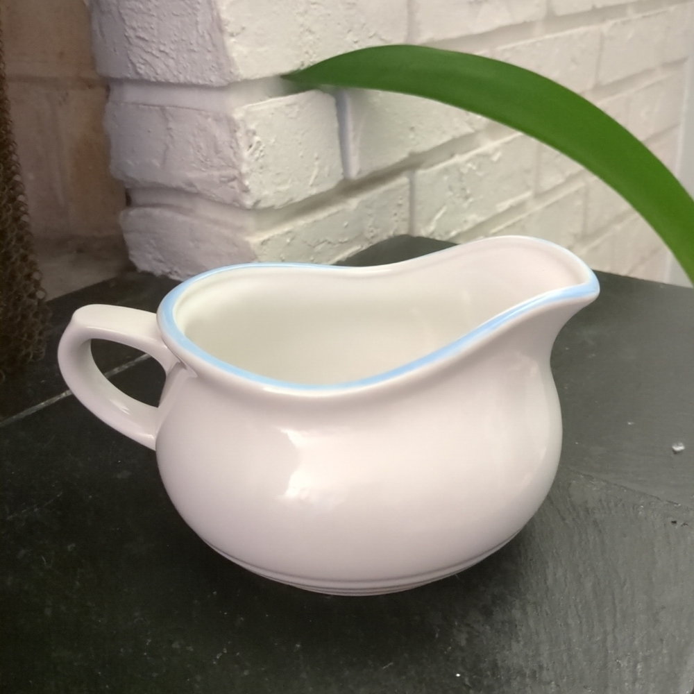 Fascino Stoneware Japan Gravy Boat/Cream Server COTTAGE CORE Aesthetics - Picture 2 of 6
